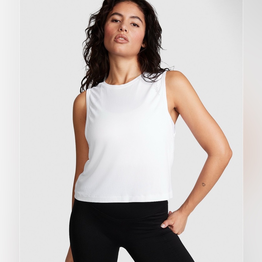 VS Pink Seamless Drapery Muscle Shirt In White Size L NWT🤍